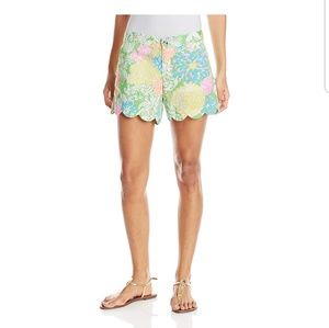 Lilly Pulitzer buttercup shorts size 4